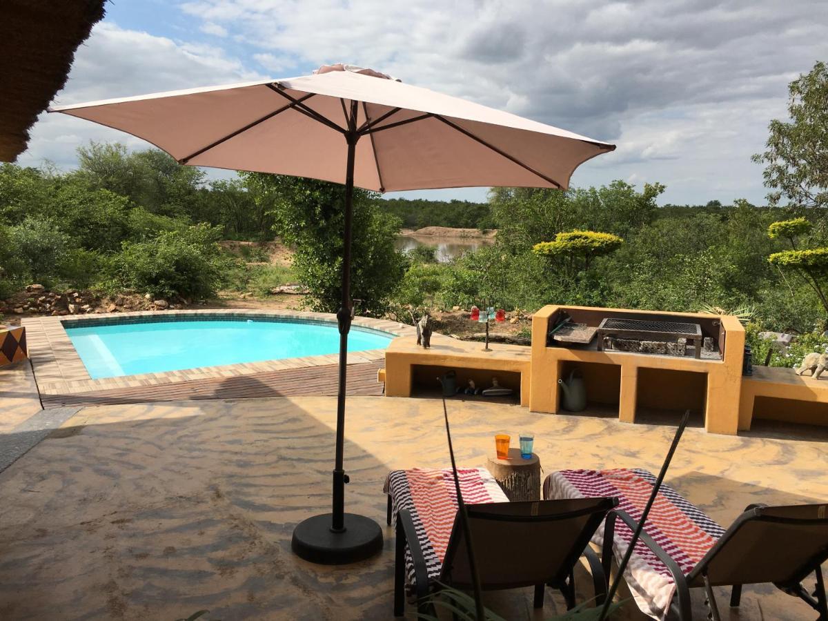 Bushvilla Umoja Kruger 팔라보르와 외부 사진