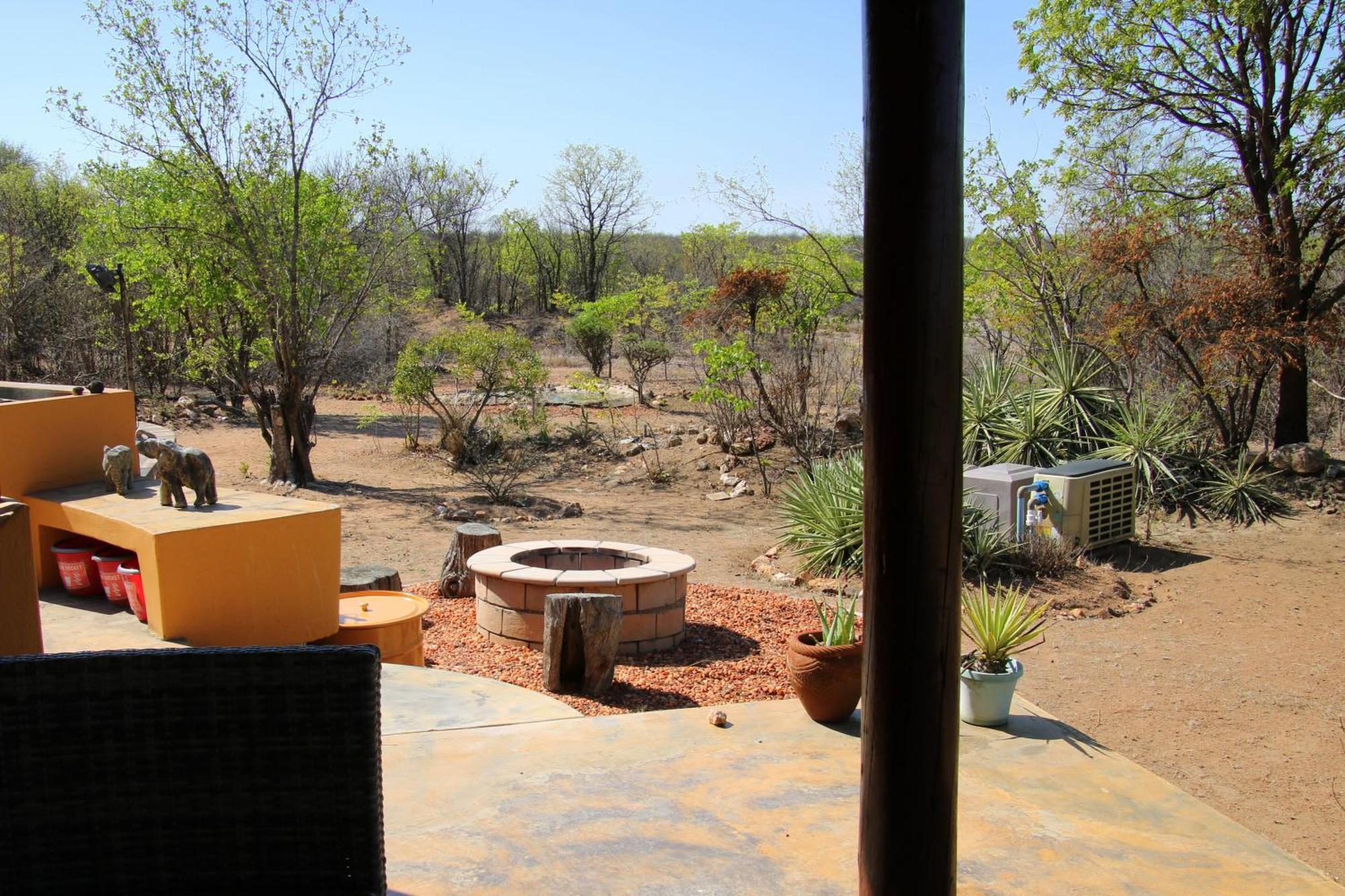 Bushvilla Umoja Kruger 팔라보르와 외부 사진
